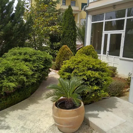 Aparthotel Gregovica 3*