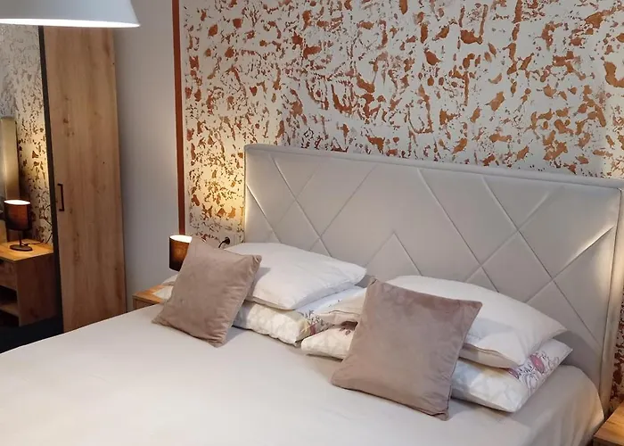 Gregovica Apartmanhotel 3*