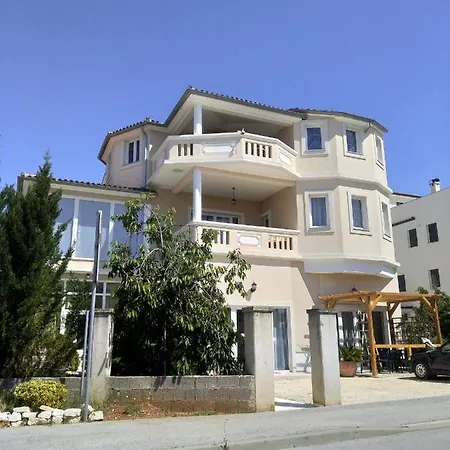 Aparthotel Gregovica