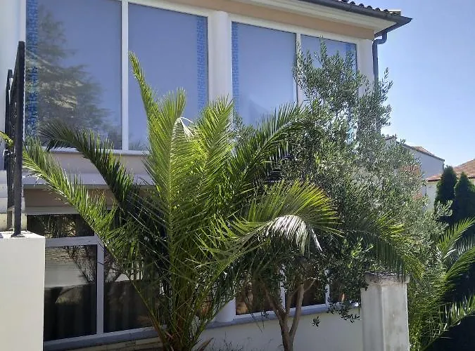 Apartahotel Gregovica 3*